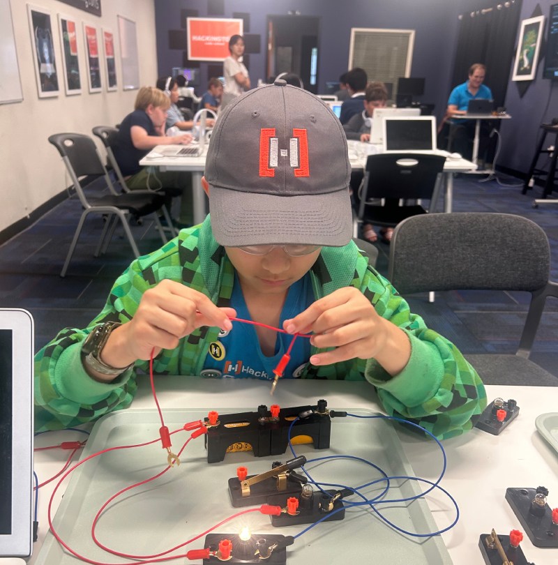 Hackingtons Basic Circuits